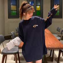 Load image into Gallery viewer, harajuku long Sleeve T-shirt Women Hip-hop Ulzzang Tees Korean Style letter print T-shirts Girls autumn Fashion black white tops